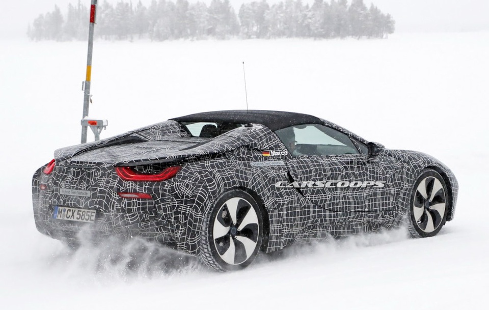 BMW i8 Spyder xuất hiện trên đường thử - 4 BMW i8 Spyder xuất hiện trên đường thử - 4
