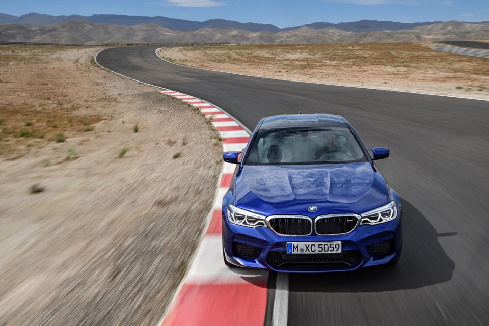 BMW chính thức giới thiệu M5 thế hệ mới - 1 BMW chính thức giới thiệu M5 thế hệ mới - 1