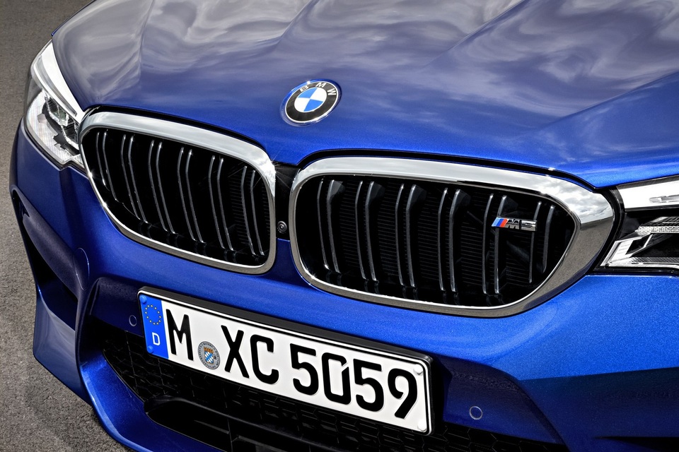 M5 2018 sẽ là xe đắt nhất và nhanh nhất của BMW tại Mỹ - 4 M5 2018 sẽ là xe đắt nhất và nhanh nhất của BMW tại Mỹ - 4