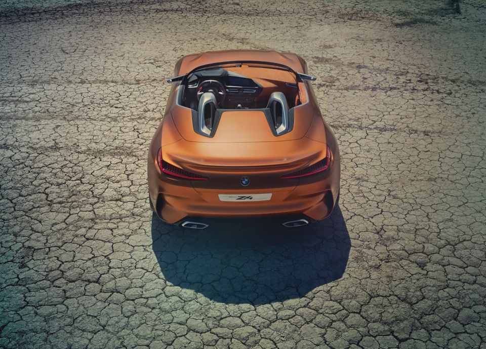 Concept Z4 - Định hình phong cách xe mui trần BMW - 12 Concept Z4 - Định hình phong cách xe mui trần BMW - 12