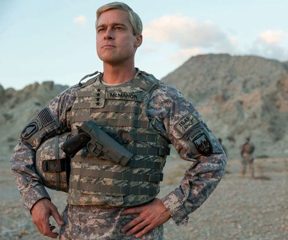 Brad Pitt: “Tôi không tự vẫn” - 2
Tạo hình của Brad Pitt trong bộ phim mới War Machine