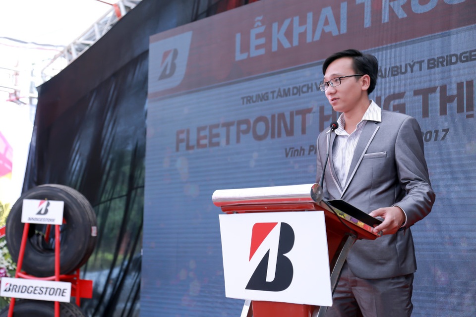 
Đại diện Fleetpoint Hưng Thịnh Phát phát biểu về định hướng phát triển các gói dịch vụ để đáp ứng được nhu cầu ngày càng tăng cao của khách hàng
