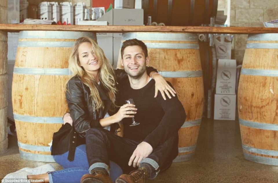 Chuyện tình lãng mạn của hotgirl mê du lịch - 10