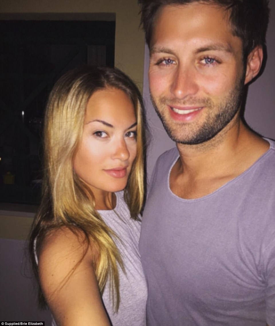 
Cặp đôi đã có 3 năm hạnh phúc và những chuyến đi đáng nhớ.
