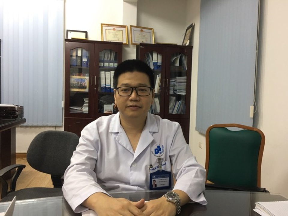 46 trẻ em mắc bệnh sùi mào gà vì chữa hẹp bao quy đầu - 2
PGS.TS Lê Hữu Doanh, Phó giám đốc bệnh viện Da liễu Trung ương (Ảnh: P.T)