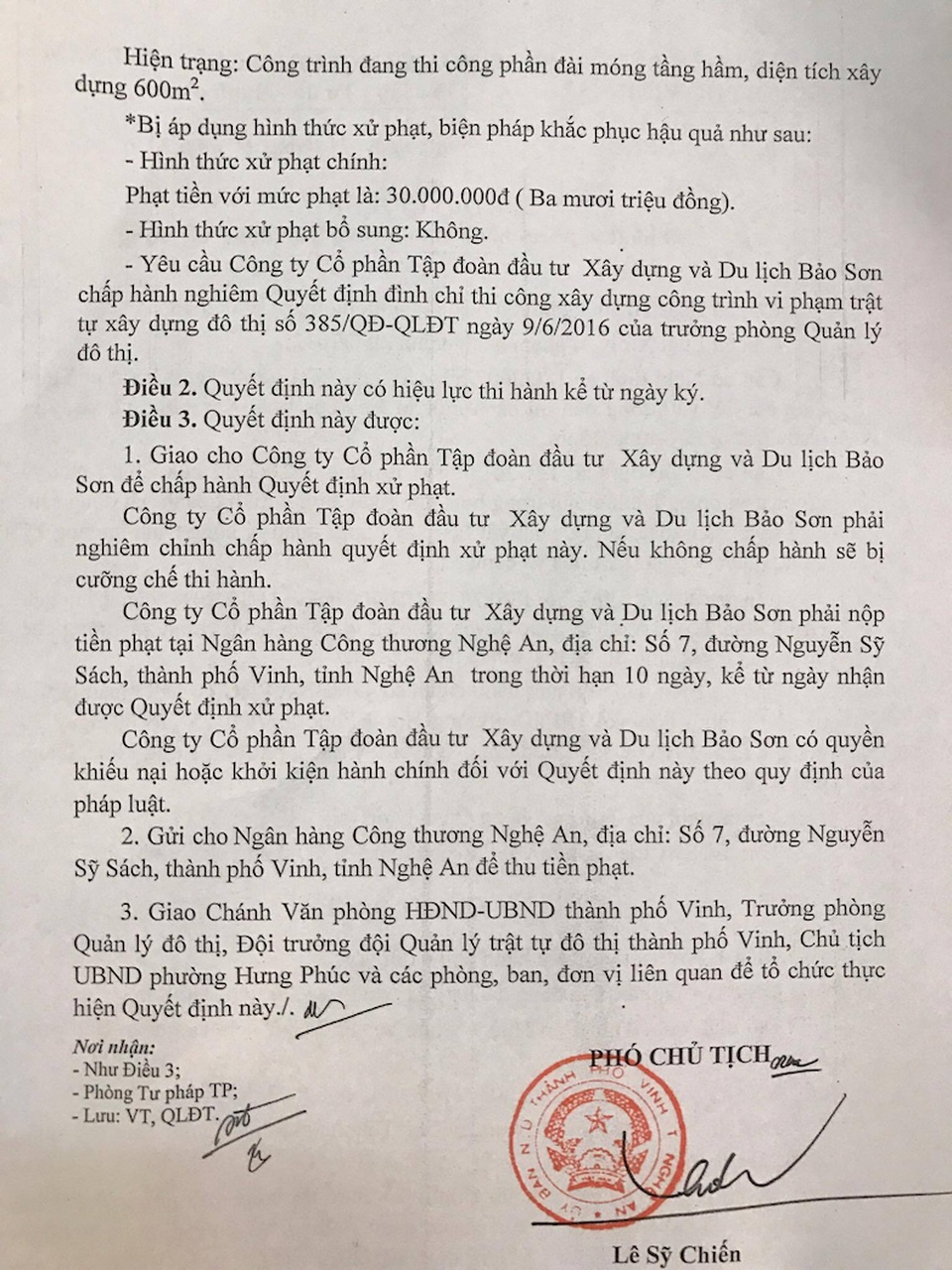 UBND TP Vinh ra quyết định xử phạt 30 triệu đồng Dự án tòa nhà dịch vụ thương mại căn hộ cao cấp, nhà ở của Công ty CP Tập đoàn Đầu tư Xây dựng và Du lịch Bảo Sơn xây dựng vi phạm hành chính trong hoạt động xây dựng.