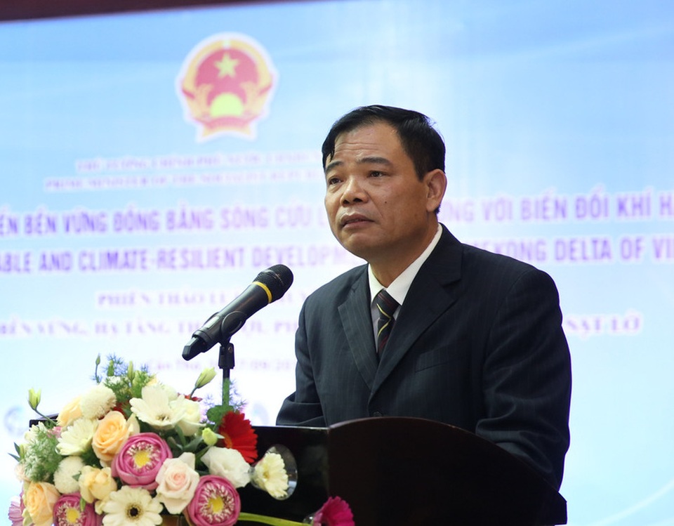 Nông dân ĐBSCL đang phải chịu tác động tiêu cực nhất trong lịch sử - 1 Bộ trưởng NT&PTNT Nguyễn Xuân Cường cho biết: Nông nghiệp - nông dân - nông thôn chịu tổn tương lớn nhất tại ĐBSCL