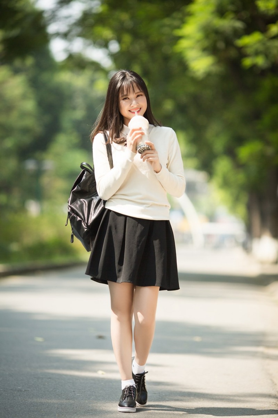 BTV Khánh Ly gây “choáng” với nhan sắc đời thường như... nữ sinh - 17