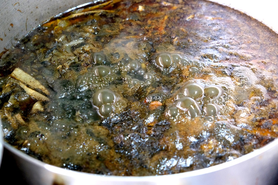 Bún cua thối và bún mắm- 2 món bún nức mùi nhưng nổi tiếng đất Pleiku - 1 Cua đồng lên men - nguyên liệu không thể thiếu của bún cua thối.