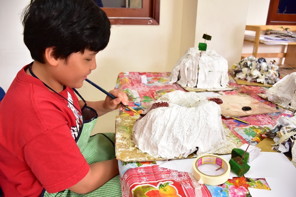 Chương trình hè bổ ích và thú vị tại Trường Quốc tế BVIS - 2 Các em được thỏa sức sáng tạo với chương trình hè trường Quốc tế BVIS”.