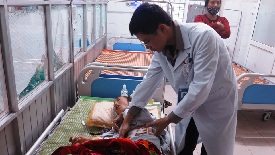 Mang khối u như quả bưởi trên cơ thể co cứng cơ - 3 Sau ca phẫu thuật sức khỏe bệnh nhân đã ổn định, hiện đang được tiếp tục theo dõi.