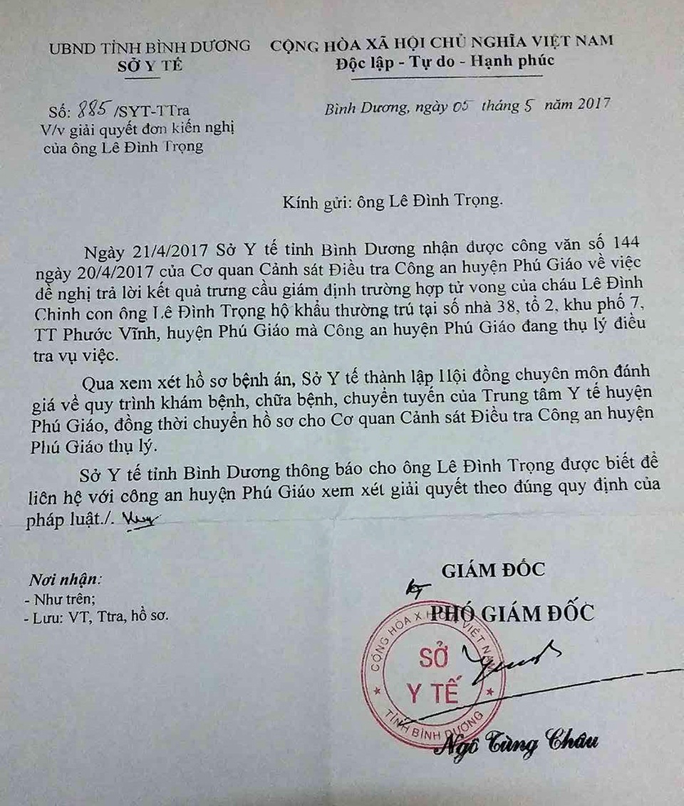 Vụ bác sĩ tắc trách, bé trai 13 tuổi tử vong: Chờ công lý trong nỗi đau tuyệt vọng! - 3 Thông báo của Sở Y tế tỉnh Bình Dương về việc thành lập Hội đồng chuyên môn đánh giá về quy trình khám bệnh, chữa bệnh, chuyển tuyến của Trung tâm Y tế huyện Phú Giáo, đồng thời chuyển hồ sơ cho cơ quan CSĐT Công an huyện Phú Giáo thụ lý. Tuy nhiên, đến nay, Công an huyện Phú Giáo vẫn chưa nhận được hồ sơ vụ việc.