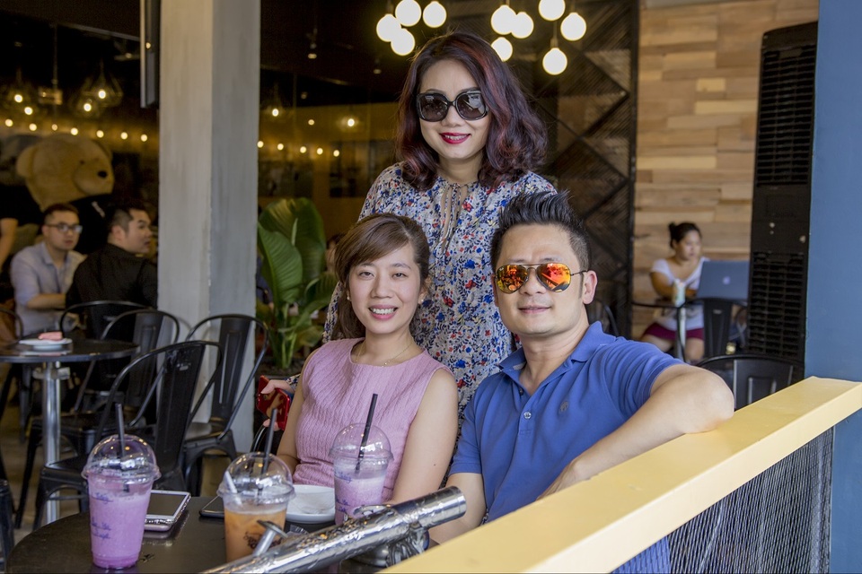 Nam ca sĩ tươi tắn và đầy lãng tử trước ống kính.