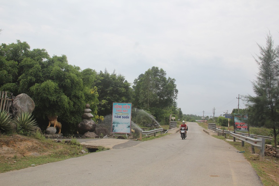 Hàng loạt khu du lịch không phép mọc lên ở Suối Lương - 1 Các khu du lịch không phép đã tồn tại nhiều năm nay