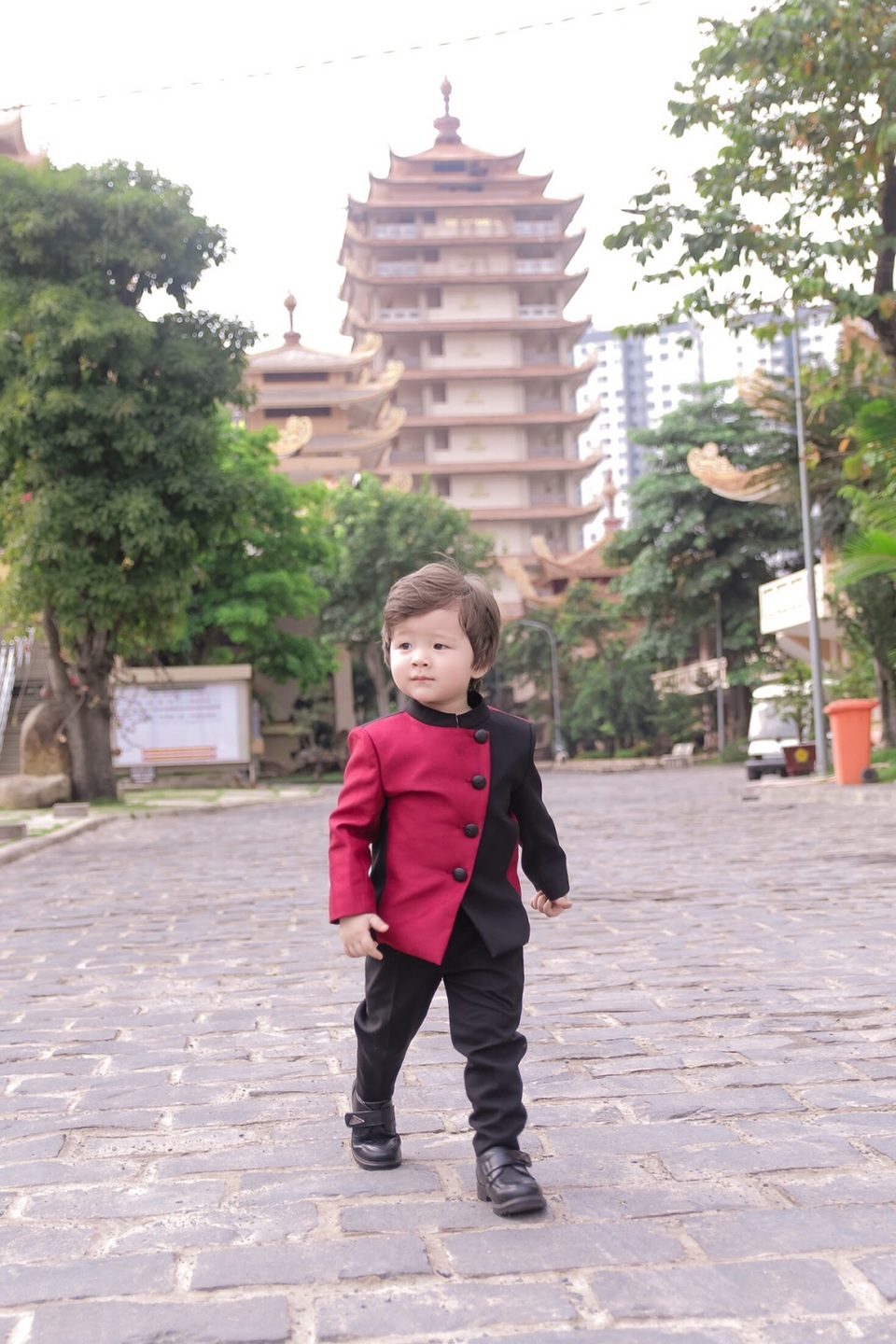 Đôi "thiên thần nhí" đáng yêu trong bộ ảnh Trung thu - 9 Đôi "thiên thần nhí" đáng yêu trong bộ ảnh Trung thu - 9