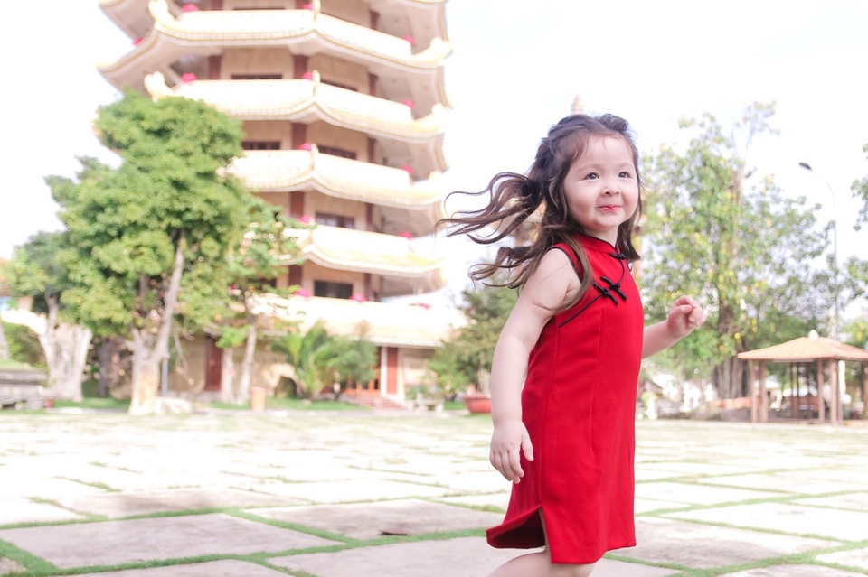 Đôi "thiên thần nhí" đáng yêu trong bộ ảnh Trung thu - 4 Đôi "thiên thần nhí" đáng yêu trong bộ ảnh Trung thu - 4