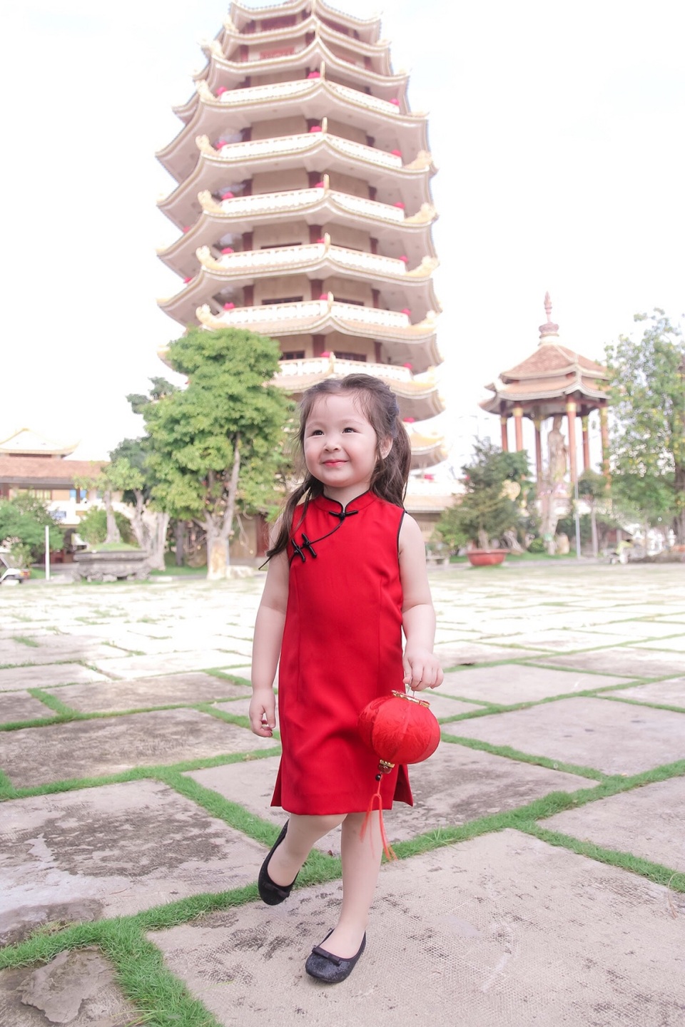 Đôi "thiên thần nhí" đáng yêu trong bộ ảnh Trung thu - 5 Đôi "thiên thần nhí" đáng yêu trong bộ ảnh Trung thu - 5