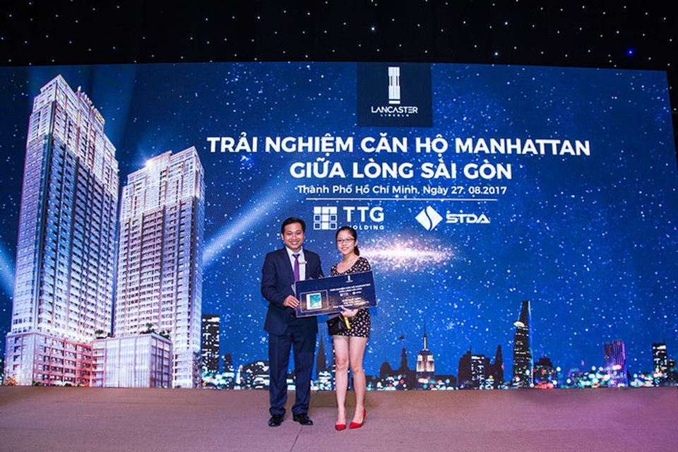 Lancaster Lincoln: 98% căn hộ trong sự kiện tìm được chủ nhân - 7 Lancaster Lincoln tọa lạc tại mặt tiền 428 - 430 đường Nguyễn Tất Thành, P.18, Q. 4, TP.HCM. Dự án bao gồm 696 căn hộ và 298 office-tel. Dự kiến, căn hộ bàn giao vào năm 2019.