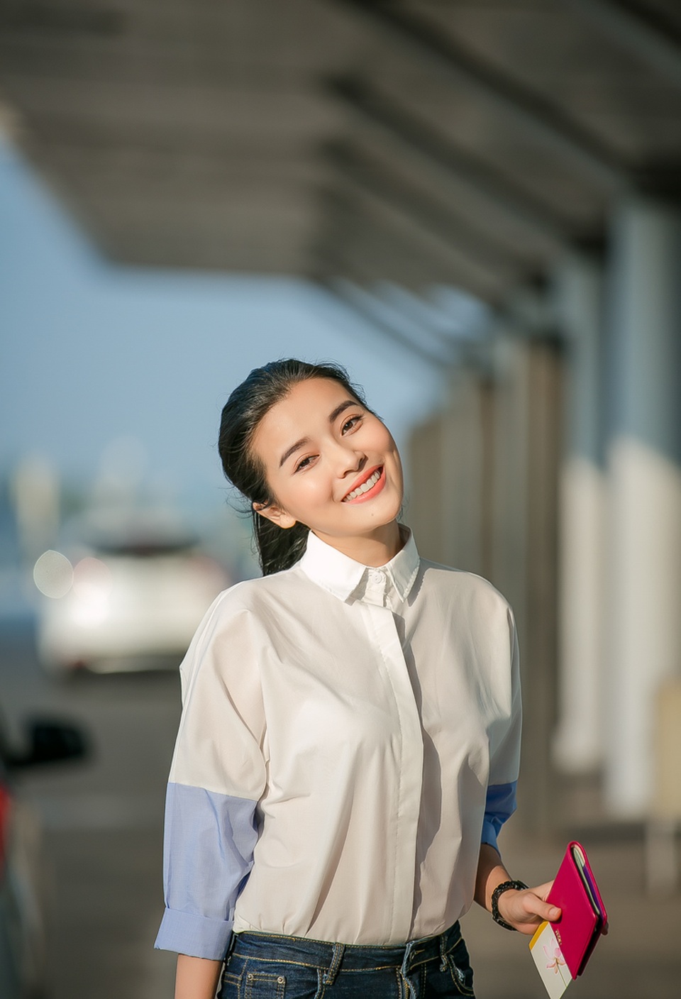 Cao Thái Hà “Đồng tiền quỷ ám” mải miết kiếm tiền chăm bố bạo bệnh - 4 Trong chuyến xuất ngoại lần này, Cao Thái Hà kết hợp công việc và nghỉ ngơi.