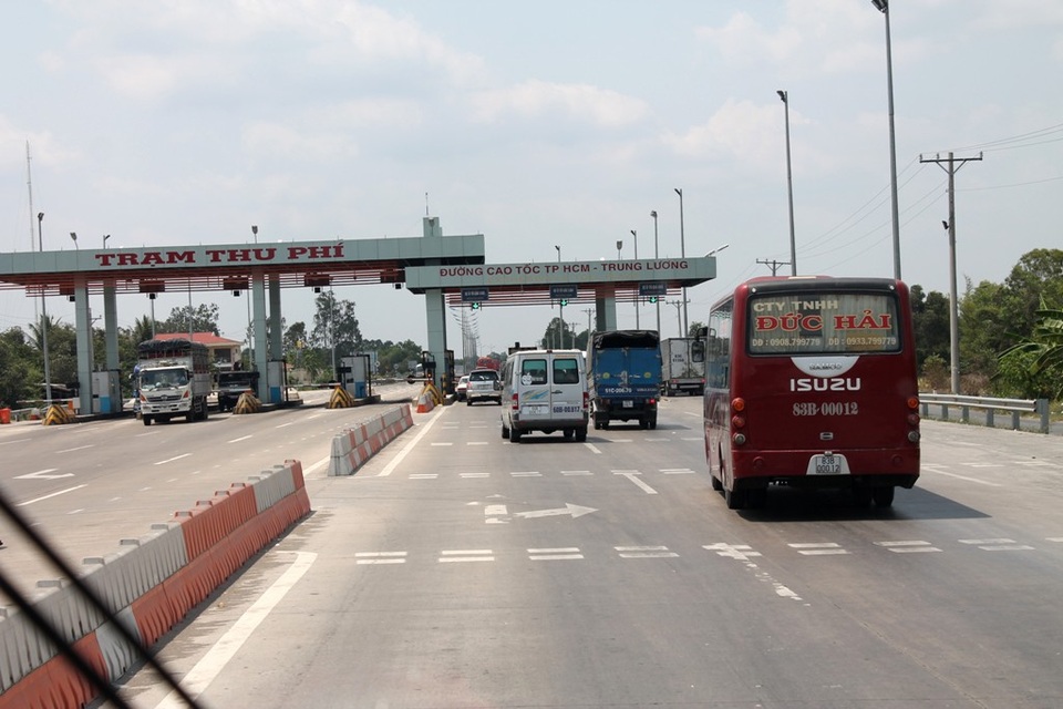 TPHCM lo ngại việc kéo dài thời gian thu phí cao tốc Trung Lương - 1 Bộ GTVT đề xuất thu phí qua cao tốc TPHCM - Trung Lương thêm 8 năm 2 tháng