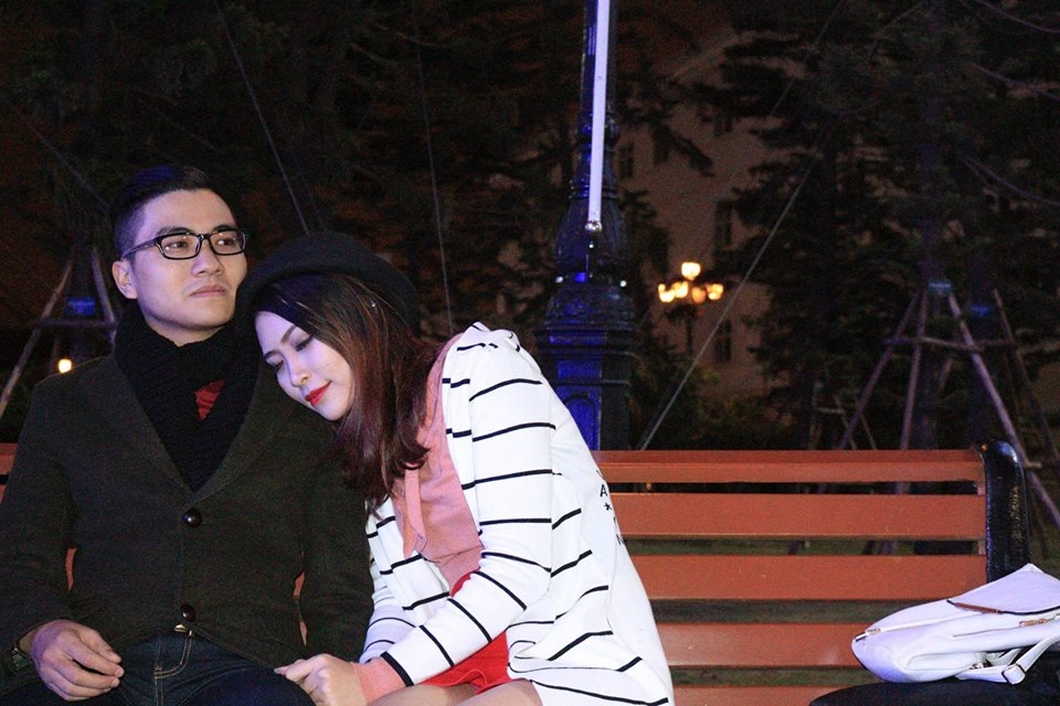 
Cô gái Lưu Thị Hòa và chàng trai 7 năm.
