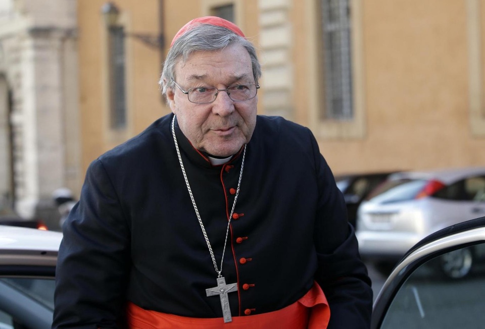Hồng y Australia về nước hầu tòa vì cáo buộc xâm hại tình dục - 1 Hồng y George Pell (Ảnh: CBS)