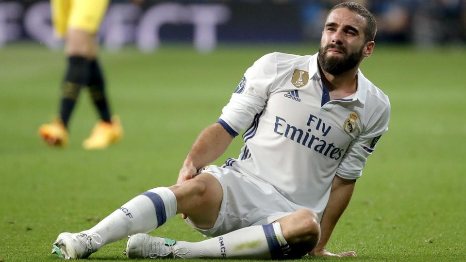 Dani Carvajal nghỉ thi đấu tới hết mùa giải