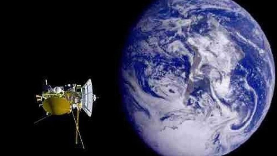 NASA sẽ phát sóng trực tiếp sự ra đi của tàu Cassini - 2
Cassini bắt đầu nhiệm vụ của mình từ năm 1997, nó đã đến được hành tinh đeo khuyên này vào năm 2004.