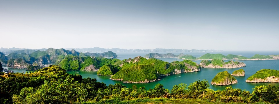 “Tuần Văn hóa Du lịch Di sản xanh - Nơi gặp gỡ con người và thiên nhiên” - 2 Cát Bà - Hải Phòng.