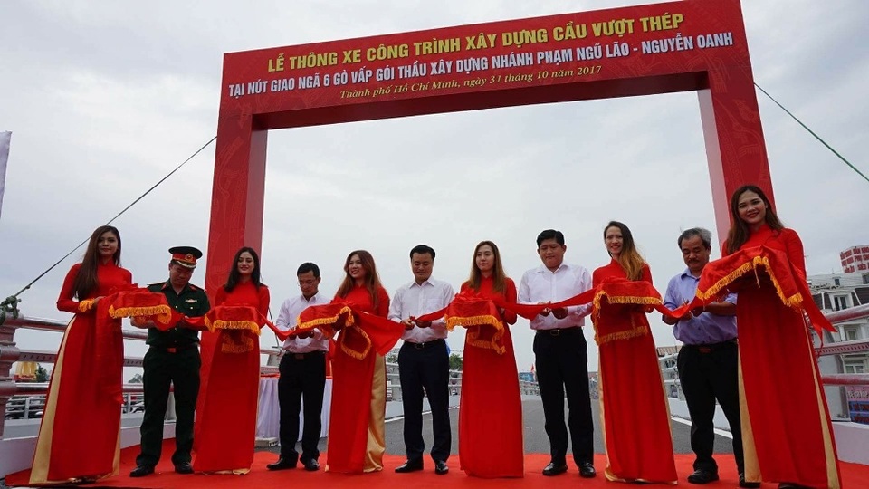 TPHCM: Cầu vượt 400 tỷ đồng xóa “điểm đen” kẹt xe ngã 6 Gò Vấp - 1 Thông xe nhánh cầu vượt Phạm Ngũ Lão đi Nguyễn Oanh tại ngã 6 Gò Vấp