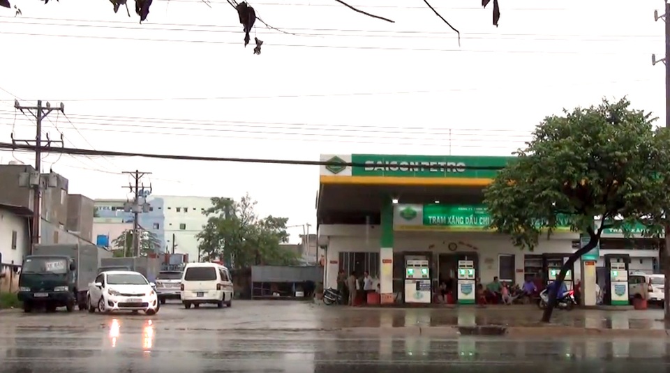 Ô tô mất ở Bình Dương, phát hiện tại tiệm cầm đồ bên Campuchia - 1 Khu vực chiếc xe ô tô bị trộm tại Bình Dương.