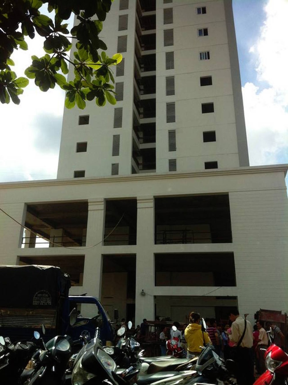 Một căn hộ bán cho nhiều người: Trầy trật đi đòi nhà - 1 Chung cư Gia Phú (số 68 -72 Lê Văn Chí, phường Linh Trung, quận Thủ Đức, TPHCM) do Công ty TNHH Địa ốc Gia Phú (Công ty Gia Phú) làm chủ đầu tư