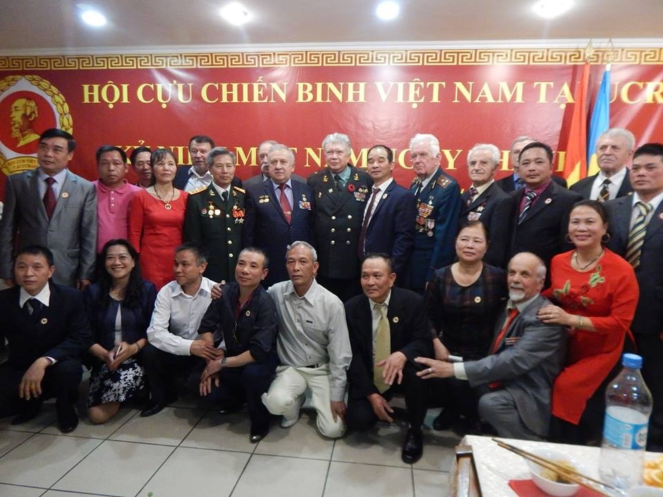 Những người lính Cụ Hồ ở Ukraine - 1 Những người lính Cụ Hồ ở Ukraine - 1