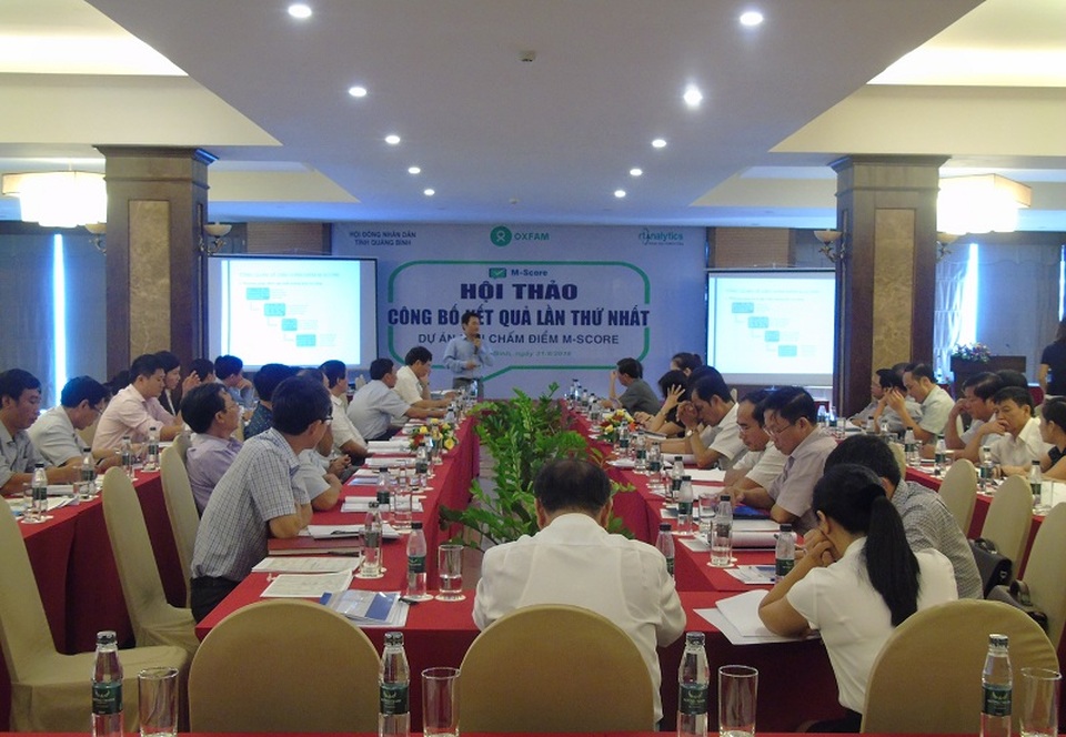 Dân chấm điểm chính quyền: Không hài lòng khi nộp tiền không phiếu thu - 2 Sau 1 năm triển khai, chương trình Dân chấm điểm M-Score đã tiếp cận khảo sát tất cả 12.599 người dân tại Quảng Bình