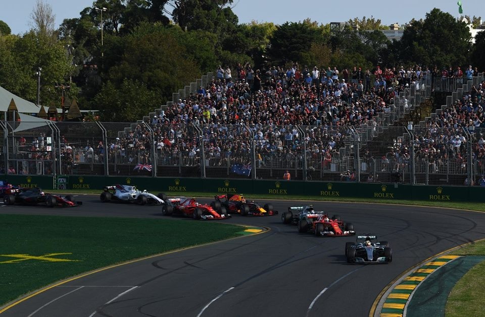 Vettel có chiến thắng thuyết phục trước Hamilton - 8 Vettel có chiến thắng thuyết phục trước Hamilton - 8
