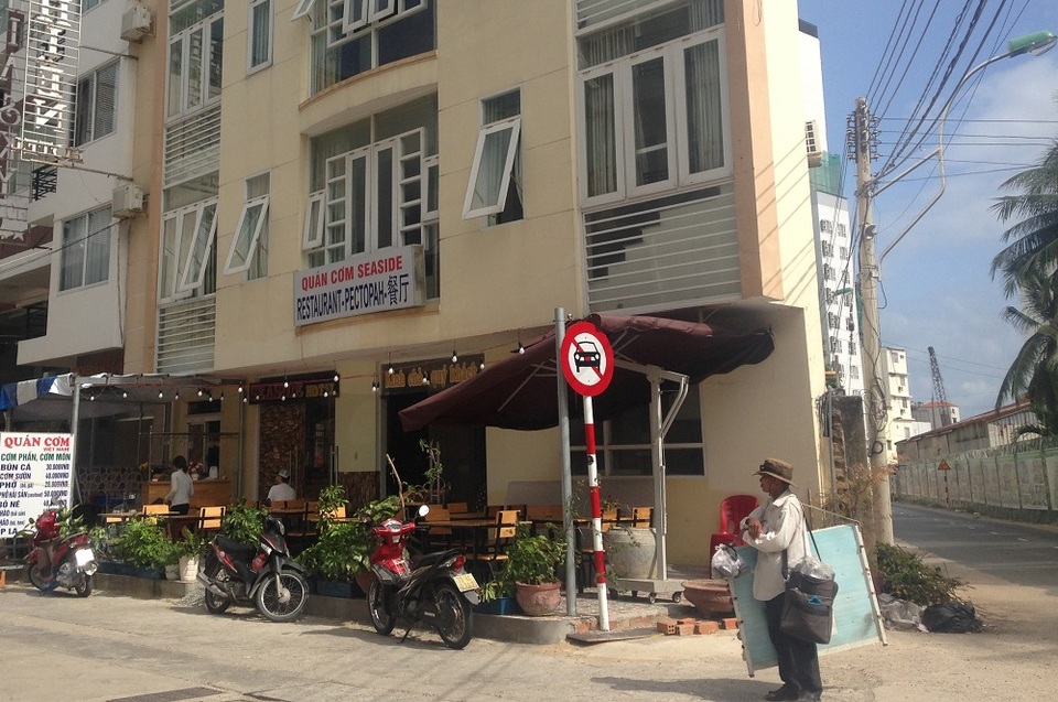 Nha Trang: Phạt một khách sạn hơn 40 triệu đồng vì “chặt chém” dịp Tết - 1 khách sạn Bờ Biển Seaside II (đường Trần Phú, TP Nha Trang) bị phạt nặng vì bán cao hơn giá niêm yết