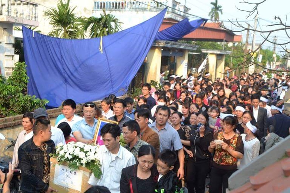 Thi thể bé gái bị sát hại ở Nhật đã về quê nhà Hưng Yên - 3 Thi thể bé gái bị sát hại ở Nhật đã về quê nhà Hưng Yên - 3