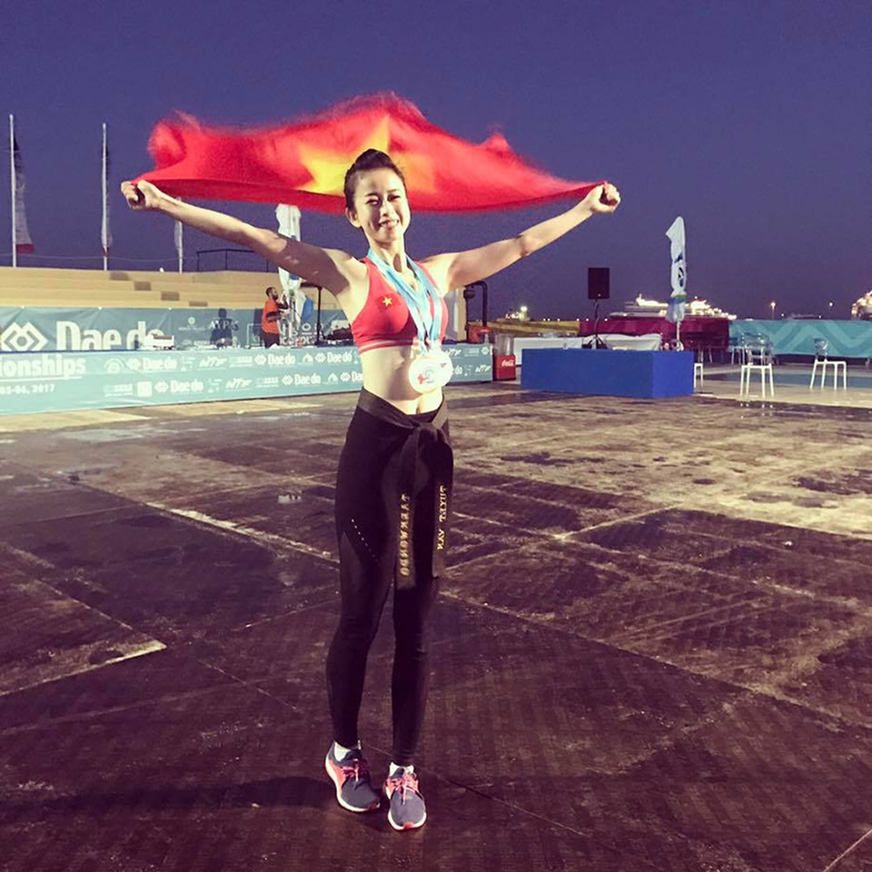 
Châu Tuyết Vân xuất sắc giành 1 HCV, 1 HCB, 1 HCĐ tại giải taekwondo bãi biển.
