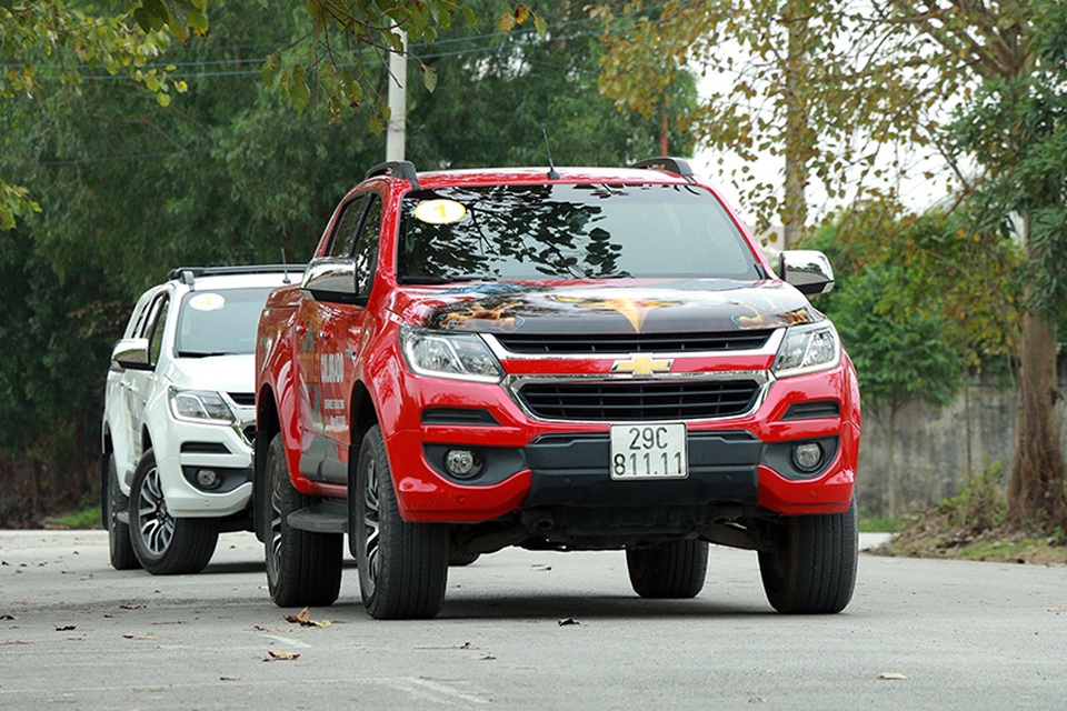 Chương trình lái thử xe Chevrolet Colorado đến miền Trung - 6 Trong năm 2016, Colorado đã nhận được nhiều giải thưởng danh giá trong đó có giải Xe Bán Tải Của Năm 2016 từ tạp chí Motor Trend tại Bắc Mỹ.