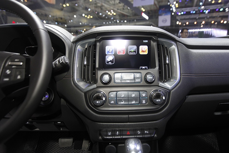 Chevrolet Trailblazer - Kẻ "tiên phong" đến muộn - 4 Chevrolet Trailblazer - Kẻ "tiên phong" đến muộn - 4