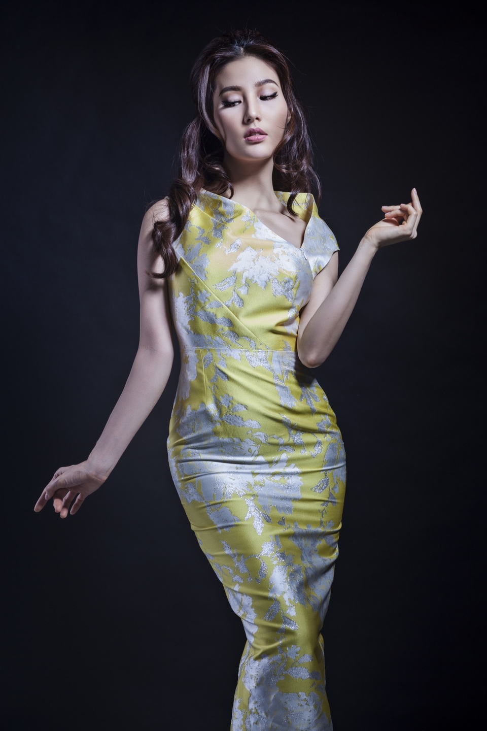 Nữ diễn viên Diễm My 9x vừa trở về từ liên hoan phim Diaspora Film Festival tại Hàn Quốc. “Gái già lắm chiêu” do Diễm My đóng vai chính được chọn tác phẩm mở màn cho liên hoan phim quy tụ nhiều nhà điện ảnh châu Á và Quốc tế này.