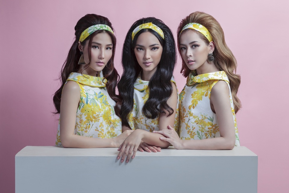 Sau khi hé lộ những hình ảnh trong buổi chụp ảnh, Chi Pu, Diễm My 9X, Châu Bùi khiến khán giả, giới mộ điệu thời trang thích thú.