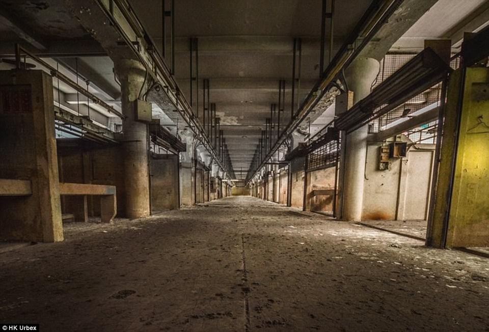 Cận cảnh "khu chợ ma" đắt giá nhất thế giới - 3