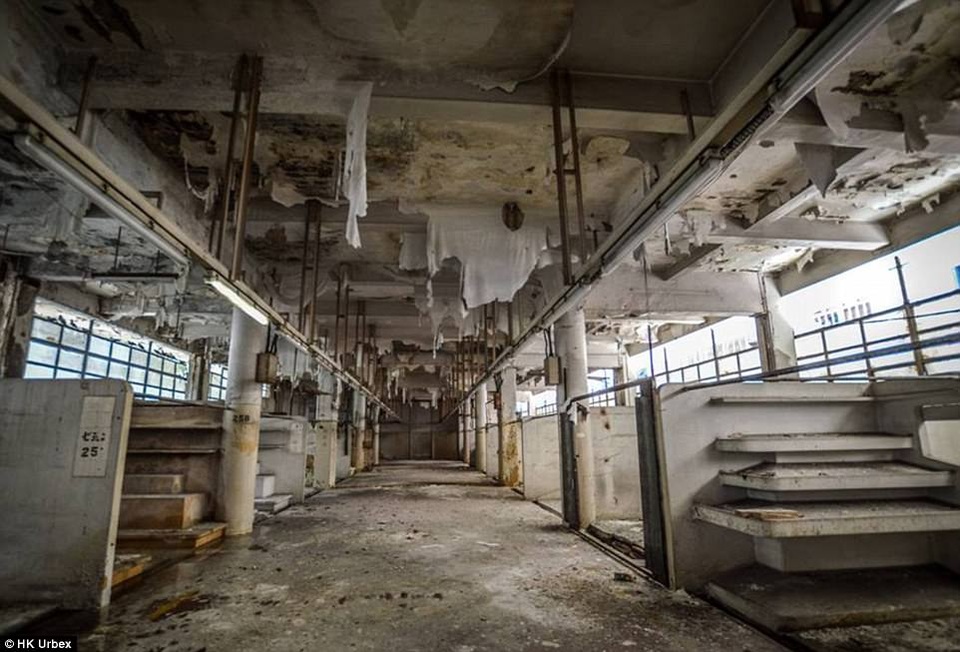 Cận cảnh "khu chợ ma" đắt giá nhất thế giới - 6