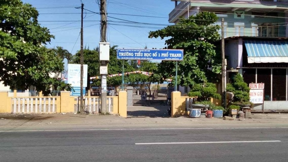 Phát biểu chống tiêu cực, một giáo viên bị điều động công tác? - 2 Trường Tiểu học Phổ Thạnh 1