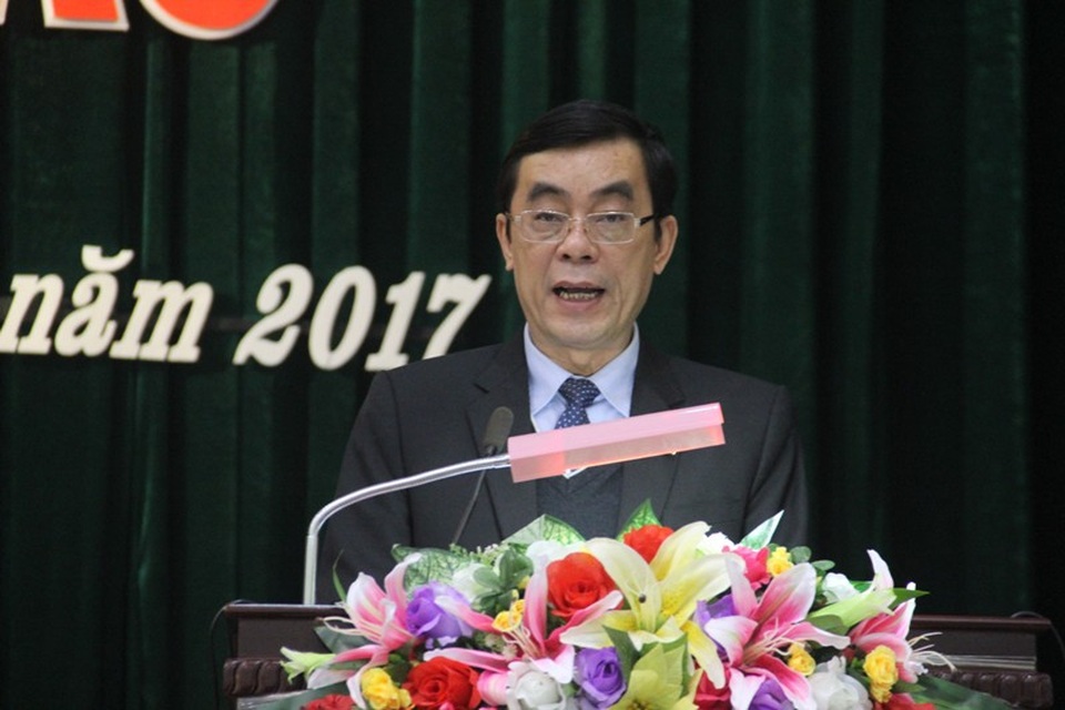 Quảng Trị: 22 chỉ tiêu kinh tế - xã hội năm 2017 đạt, vượt kế hoạch - 4 Ông Nguyễn Đức Chính - Chủ tịch UBND tỉnh trình bày báo cáo kinh tế - xã hội, hoạt động kêu gọi đầu tư