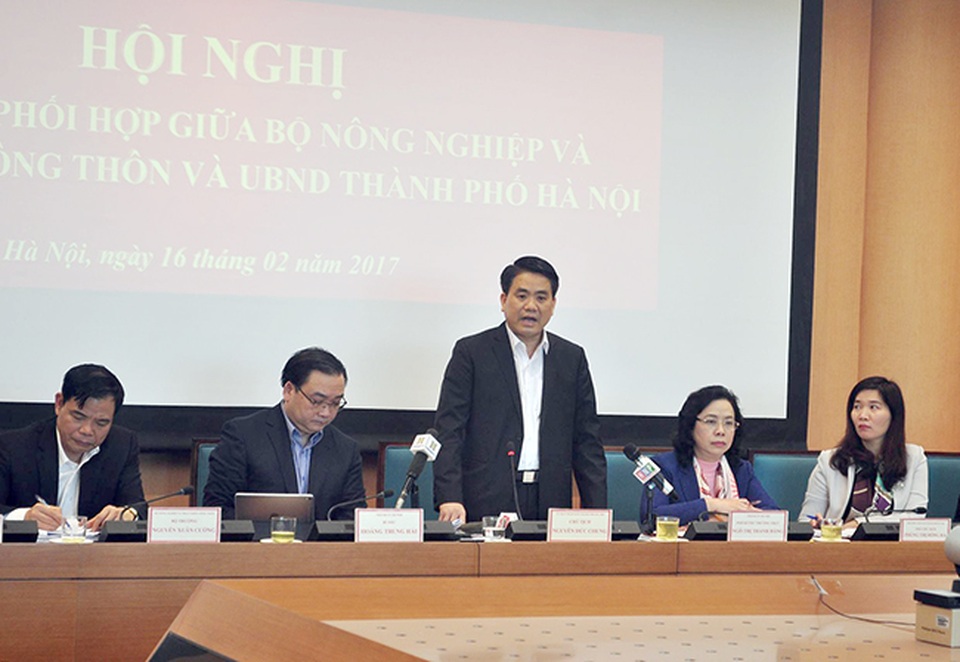 Chủ tịch Hà Nội: “Đê bê tông chịu được lực, an toàn khi mưa bão” - 1 Chủ tịch UBND TP Hà Nội Nguyễn Đức Chung phát biểu tại hội nghị