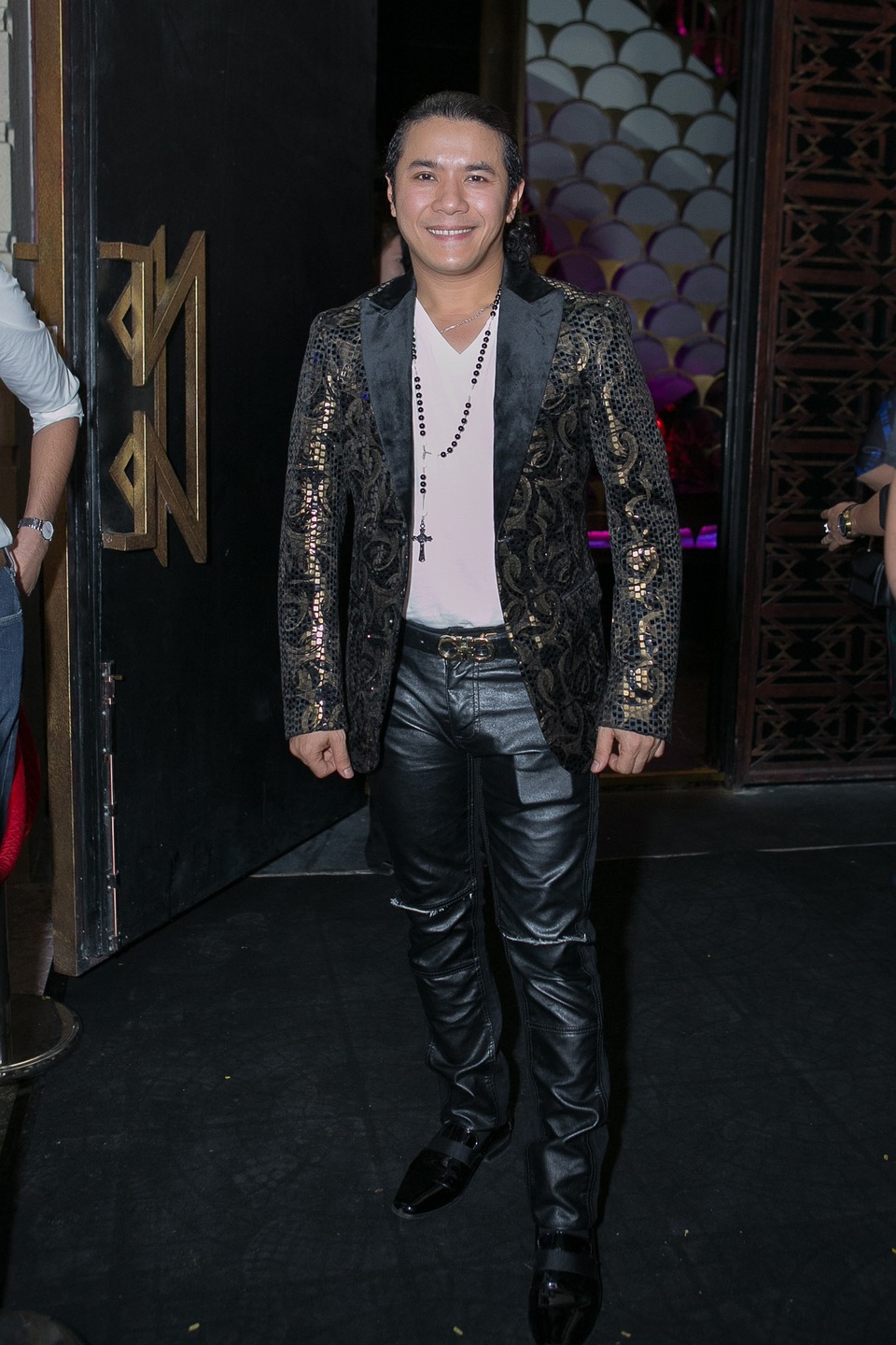 Nam ca sĩ Kasim Hoàng Vũ.