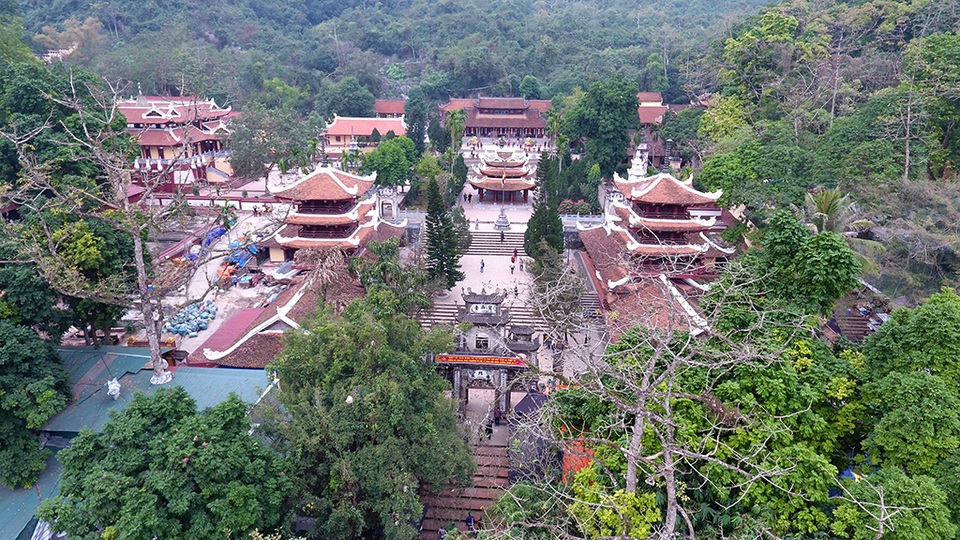 
Toàn cảnh chùa Thiên Trù nhìn từ trên cao.
