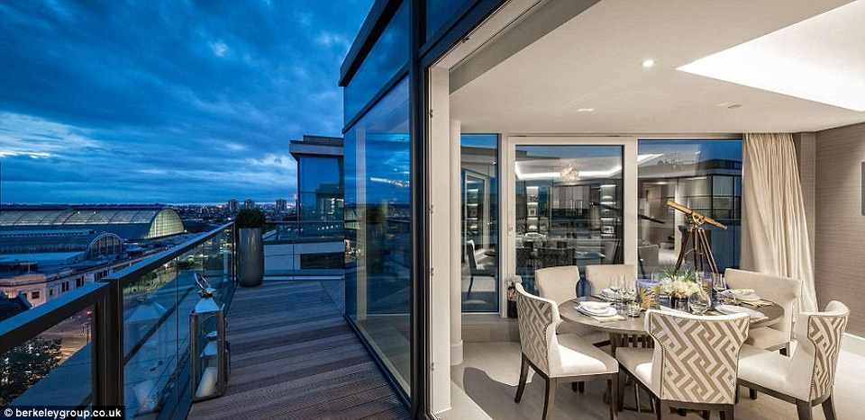 Nạn nhân vụ cháy chung cư ở London được hỗ trợ căn hộ hạng sang - 6 Chung cư Kensington Row là dự án của chủ đầu tư Berkeley Group. Với mong muốn giúp đỡ những người mất nhà cửa sớm tìm được nơi ở mới, chính quyền London đã yêu cầu chủ đầu tư đẩy nhanh tiến độ hoàn thiện chung cư trước khi bàn giao cho người dân. (Ảnh: Berkeley Group)